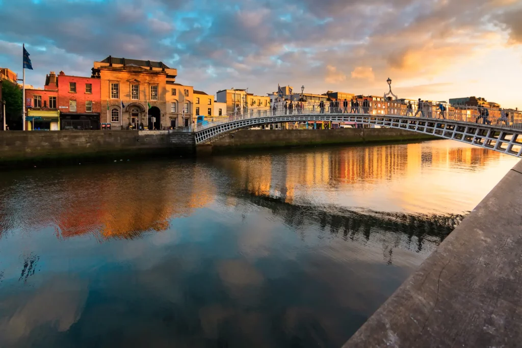 Ha'penny Bridge, Dublin City