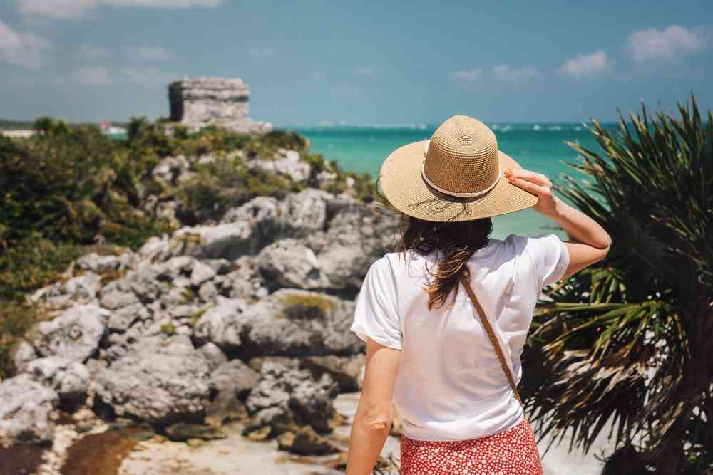 How long is the ride from Cancun to Tulum?