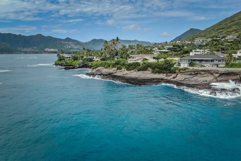 What’s the best month to visit Oahu?