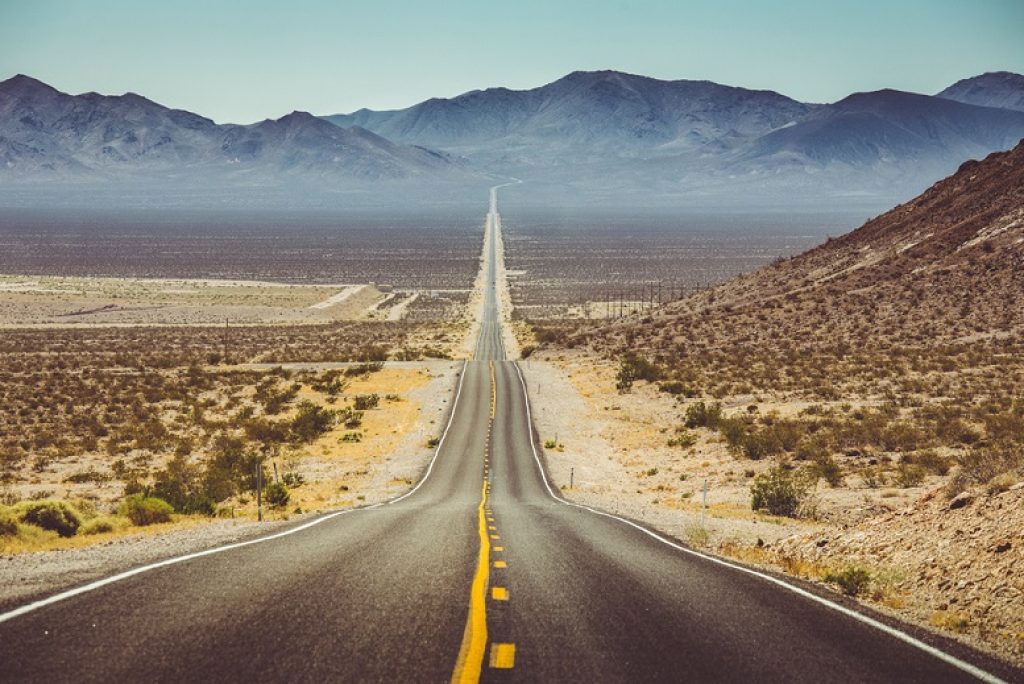 Which Major City is Closest to Death Valley?