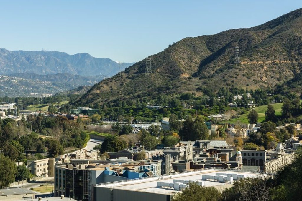 What sets can you visit in LA?