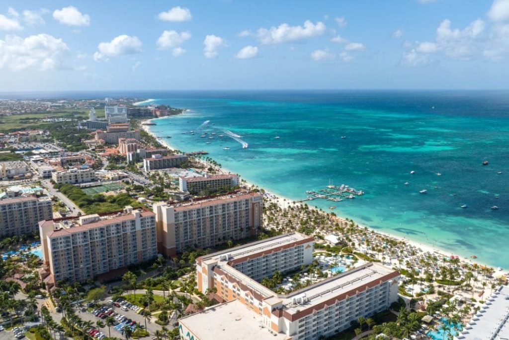 Can I Drink in Aruba?