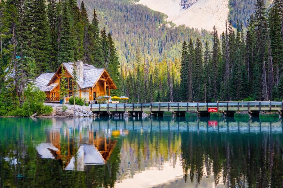 Why is Yoho National Park famous?