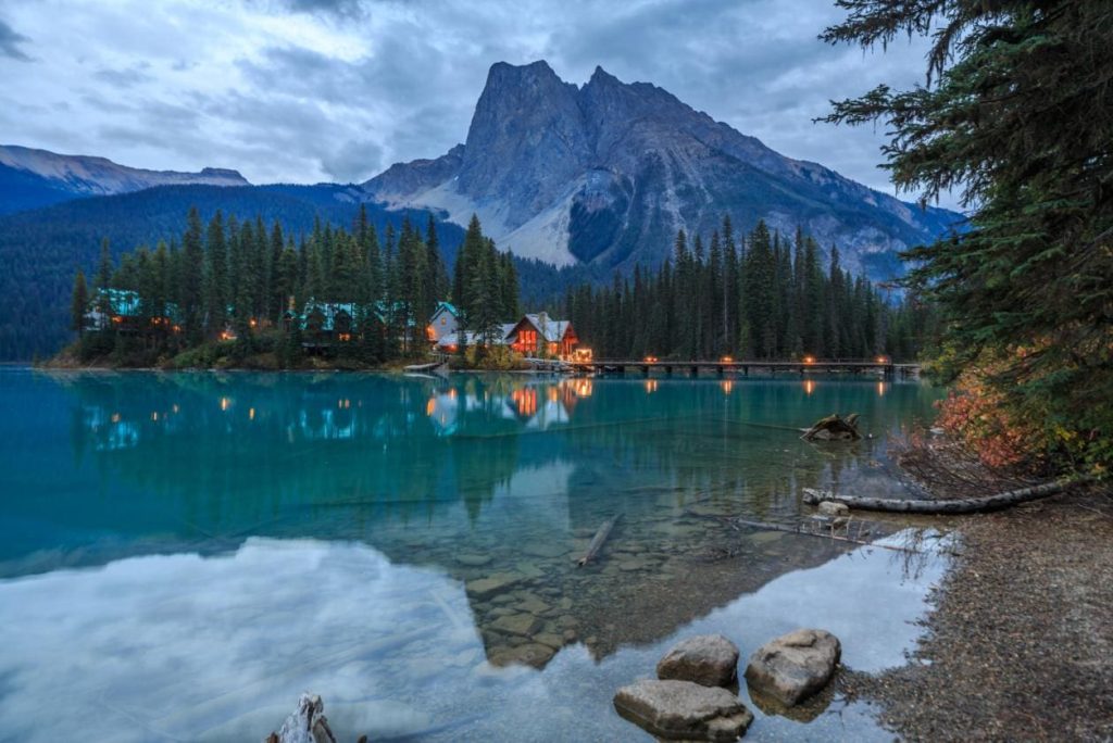 Can I See Yoho National Park and Banff on the Same Trip?