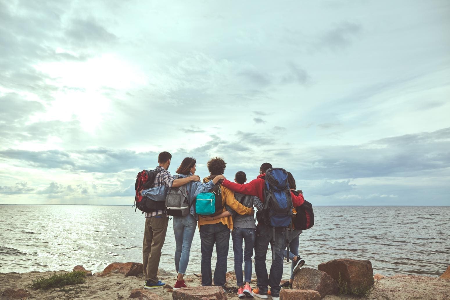 Learn Simple Tips for Making New Friends on Solo Adventures