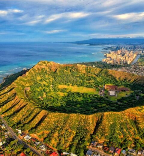 Where does the Road to Hana Start?