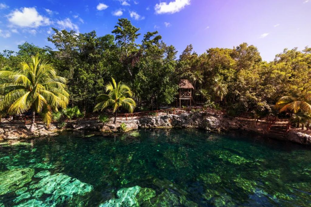 Where are the Mayan ruins in Mexico?