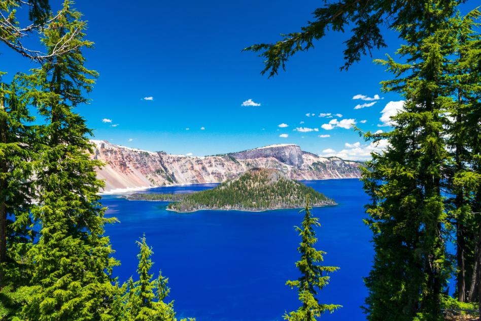 What Are Some Facts About Crater Lake?